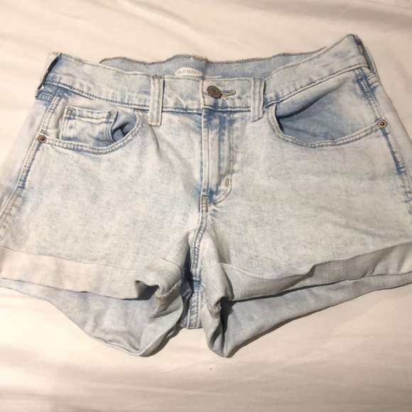 Shorts - Picture 1 of 2